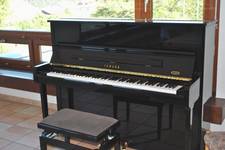 Piano droit